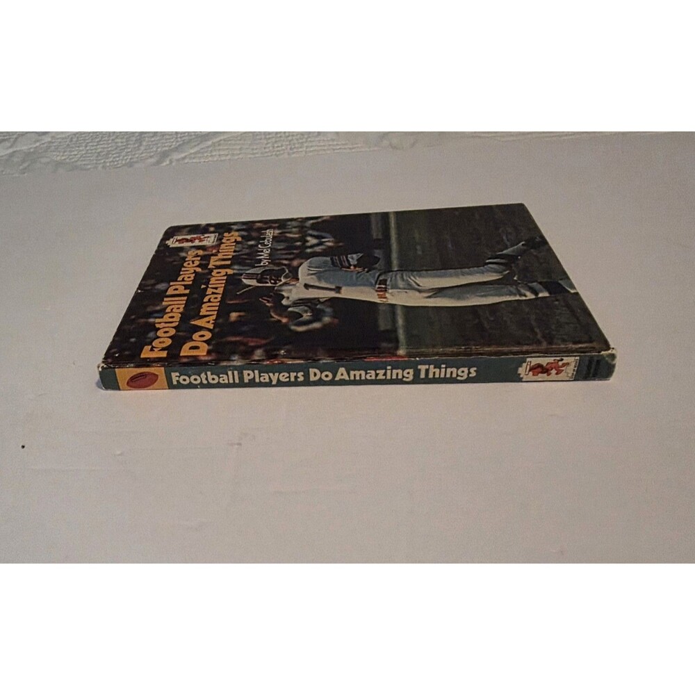 Football Players Do Amazing Things Mel Cebulash 1975 Step Up Books Vtg Hardcover - Picture 4 of 7